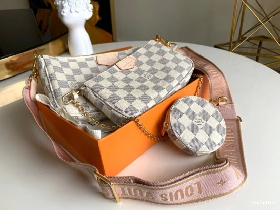 Cheap LOUIS MULTI POCHETTE ACCESSOIRES VUITTON 0822